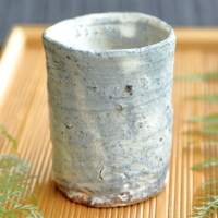 Munehiko Maruta, kohiki karatsu yunomi teacup 120ml, wood-fired senchawan, wood box