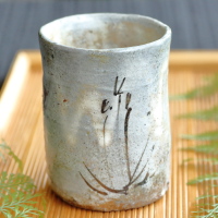 Munehiko Maruta, kohiki karatsu yunomi teacup 190ml, wood-fired green tea cup, kumidashi, wood box