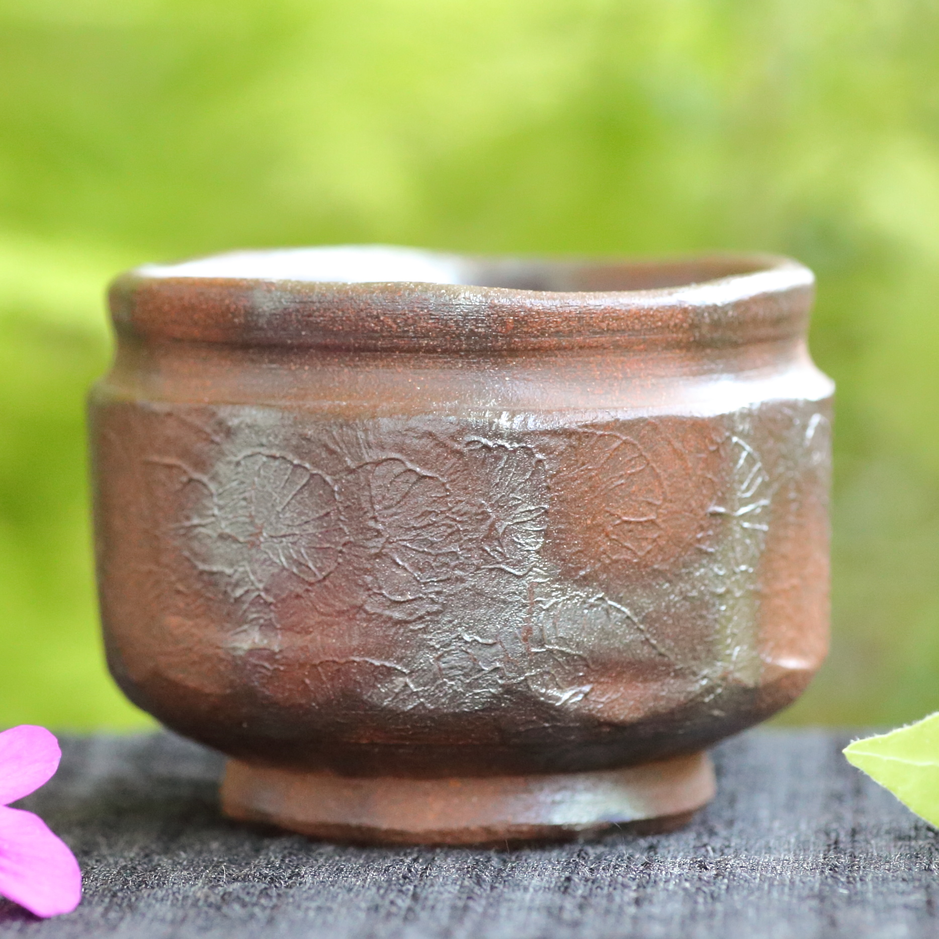 Hiroshi Koie, nishiki-tasuki cup 90ml, small tea cup, Tokonameyaki teaware, wood box, guinomi